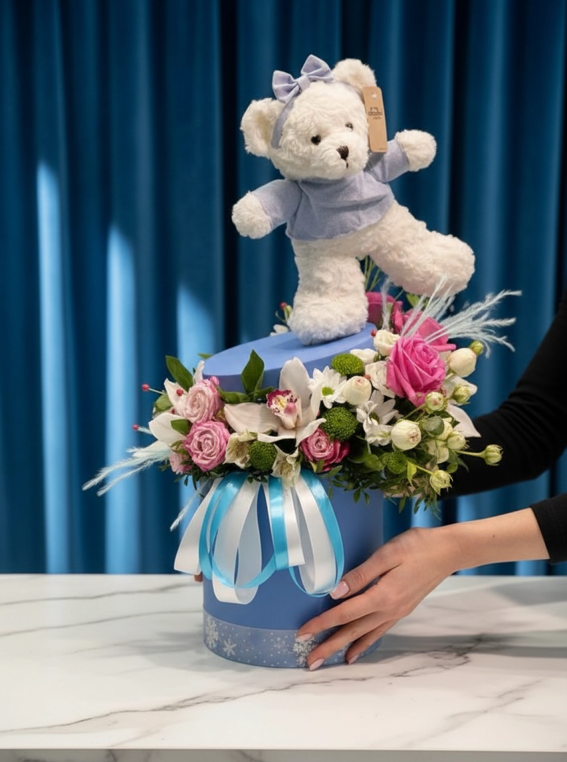 Kuyuda Ayıcıklı Pembe Güllü Aranjman