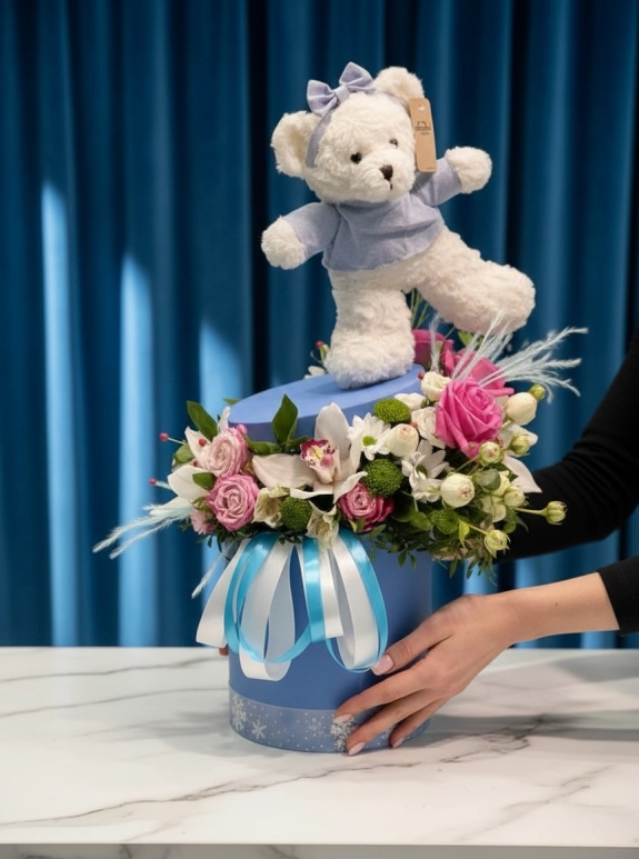 Kuyuda Ayıcıklı Pembe Güllü Aranjman